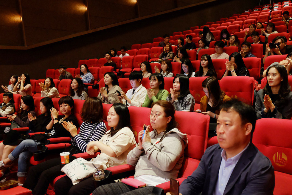 Phim kinh dị Việt Bắc Kim Thang ám ảnh người xem ở Busan - Ảnh 6.
